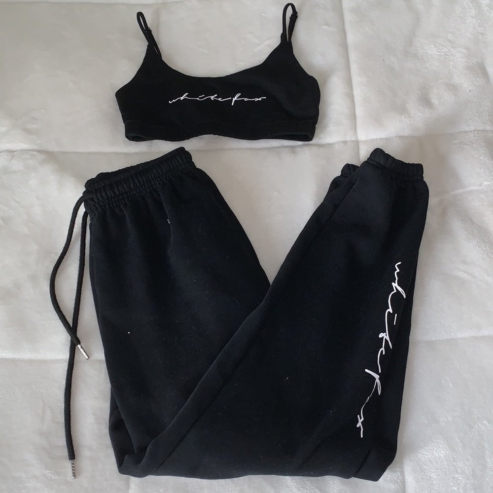 White Fox Black Set - Crop Top and Sweatpants